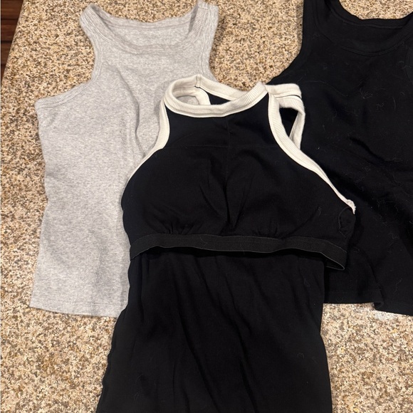 Amazon Black and Gray Women's Tank Tops - Picture 2 of 2